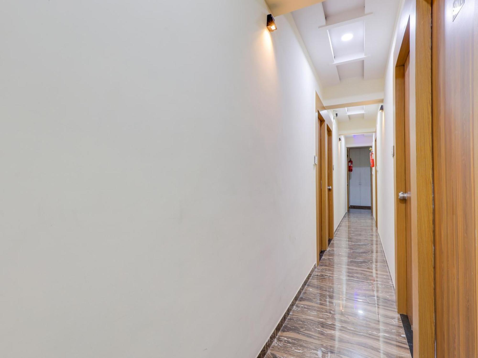 Hotel O Kb Villa Ahmadábád Kültér fotó